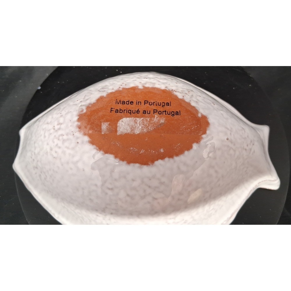 White ceramic dish with geometric and swirl patterns boat-shaped w/soap fish - Picture 7 of 11